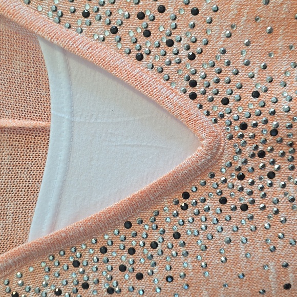 EXCELLENT condition lightweight sweater - Picture 3 of 6